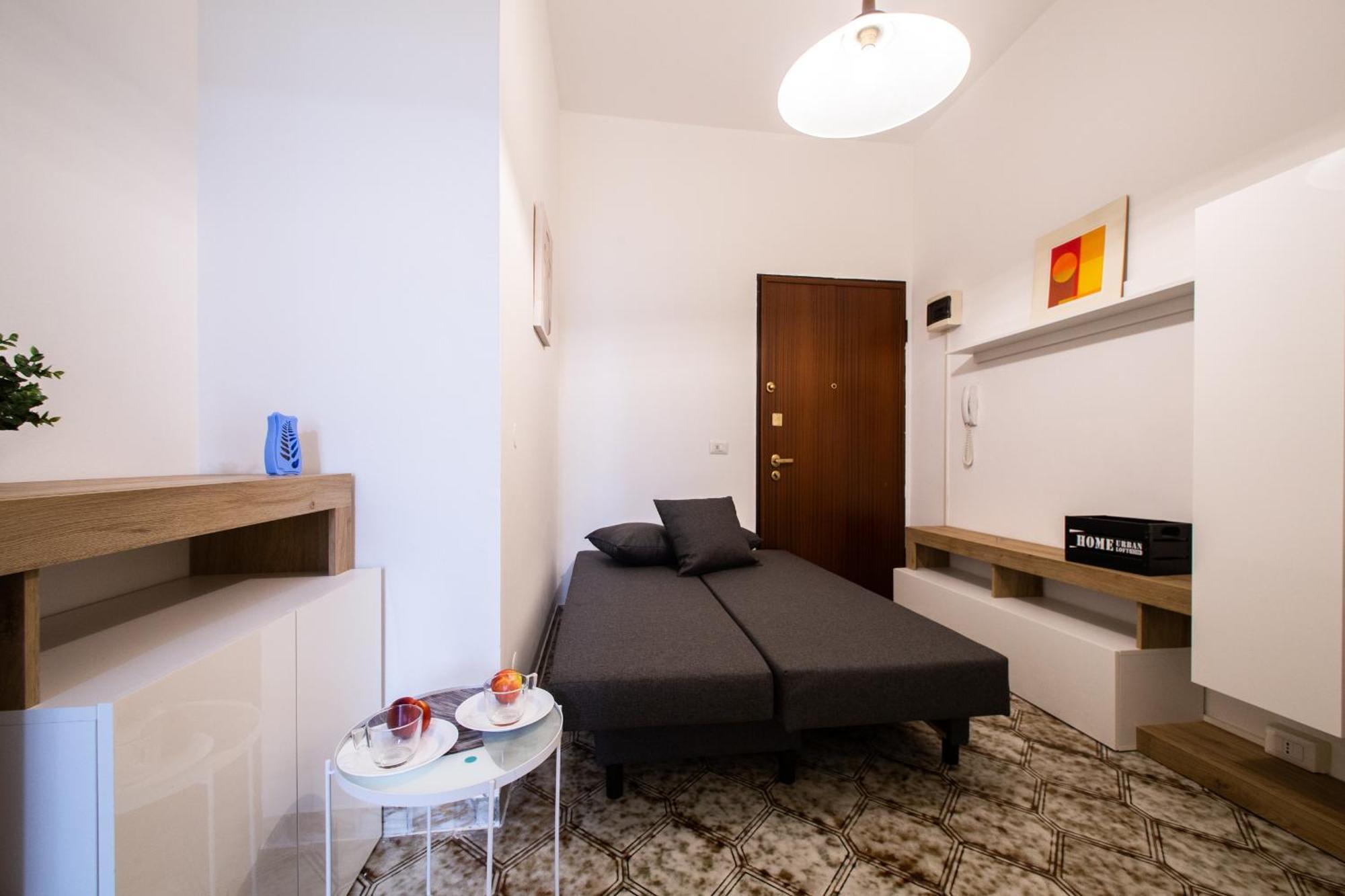 Milano-Linate Suite Self Check In & Free Parking Exteriör bild