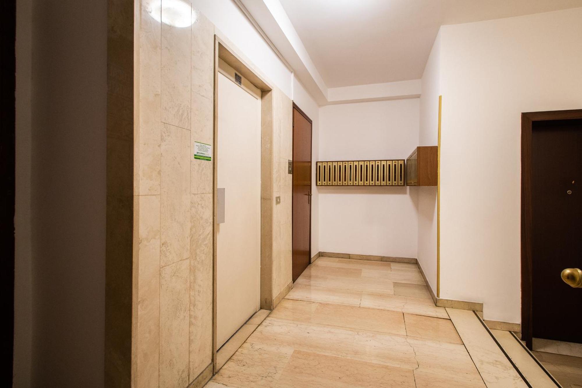 Milano-Linate Suite Self Check In & Free Parking Exteriör bild