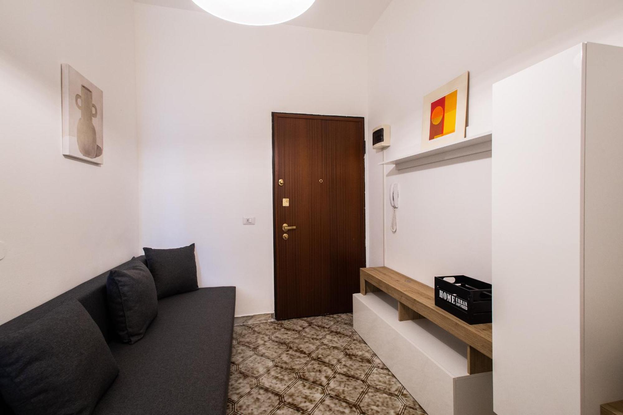 Milano-Linate Suite Self Check In & Free Parking Exteriör bild