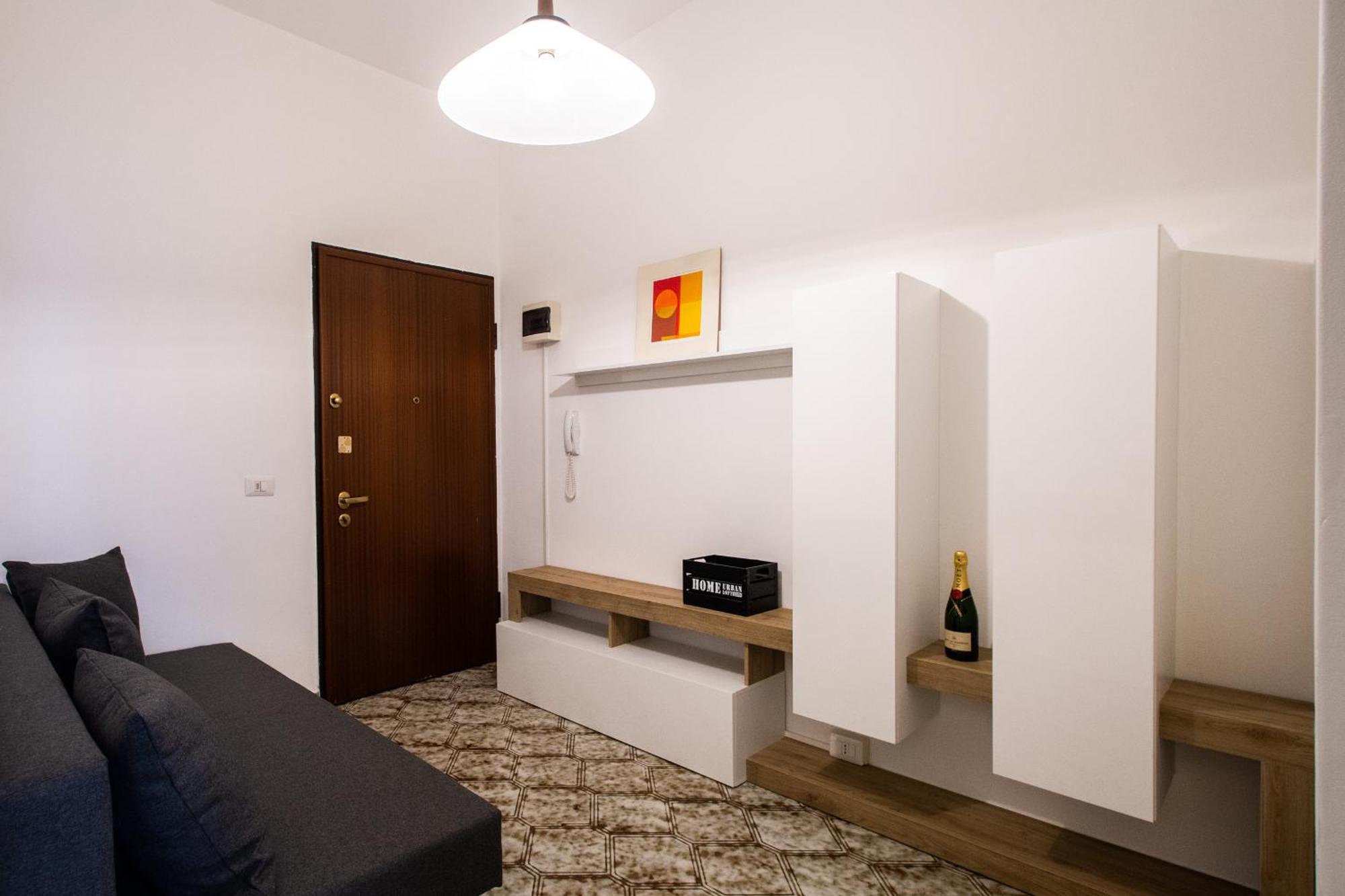 Milano-Linate Suite Self Check In & Free Parking Exteriör bild